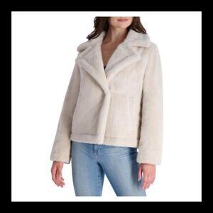 French Connection Short Faux Fur Lapel Coat Size Large CREAM New
